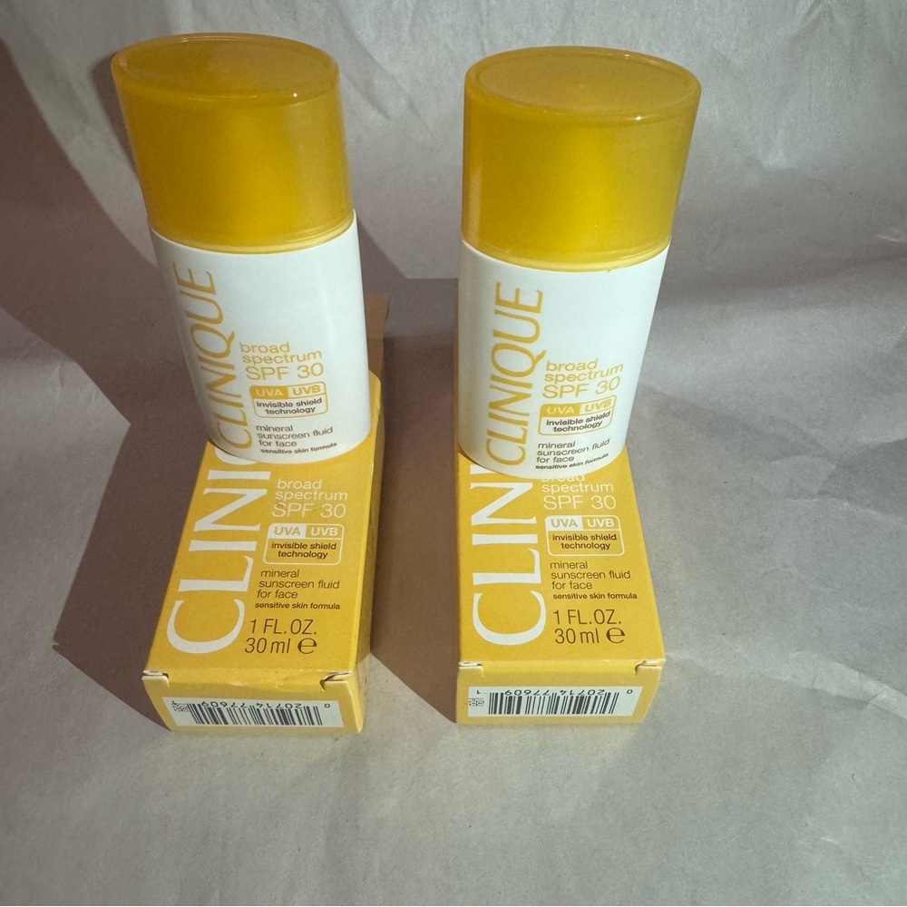 2 x Clinique sunscreen